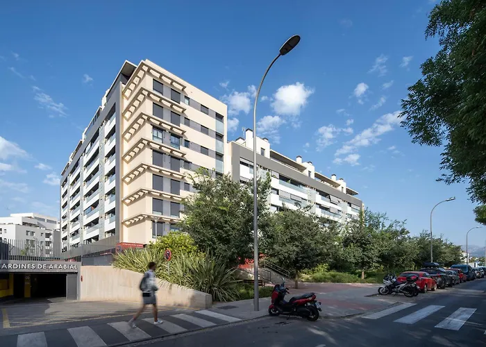 Acogedor apartamento con piscina.